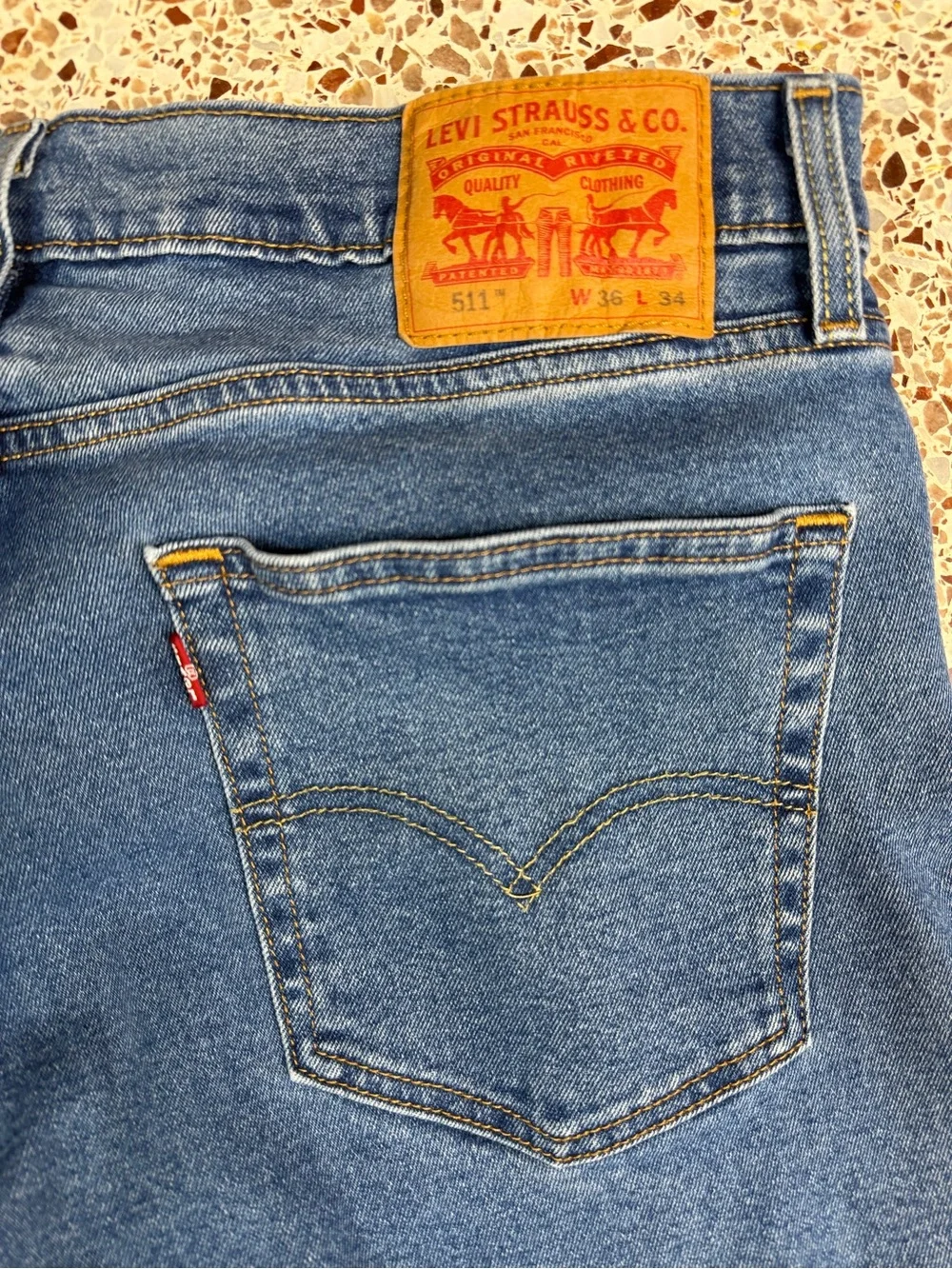 Vintage Levi's 511 Men's Slim Fit Blue Denim Jeans Medium Wash Cotton 5-Pocket
